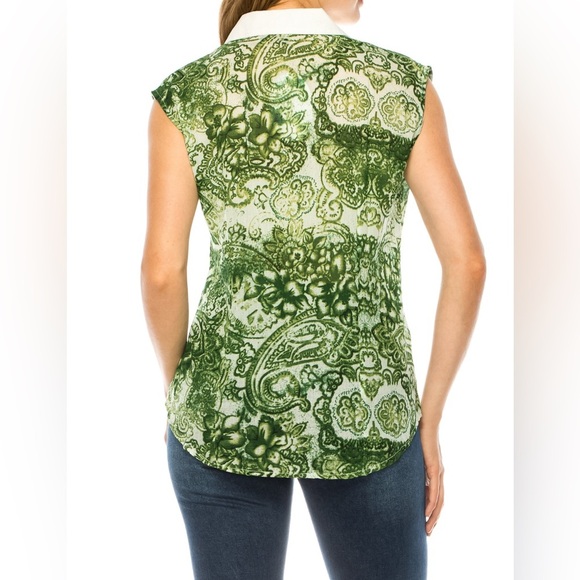 Fashion Magazine Sleeveless Green Floral Button Down Shirt
Size Xl - Picture 2 of 10